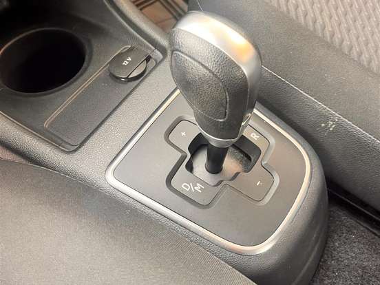 VOLKSWAGEN-UP-1.0 MPI MOVE UP 12V FLEX 4P AUTOMATIZADO VOLKSWAGEN-UP-2018