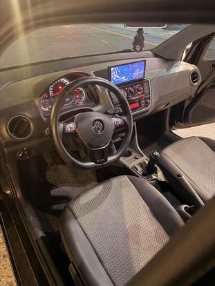 VOLKSWAGEN-UP-2017