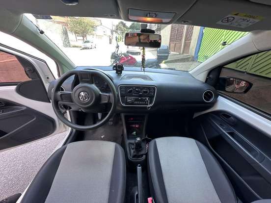 VOLKSWAGEN-UP-1.0 MPI TAKE UP 12V FLEX 4P MANUAL VOLKSWAGEN-UP-2017