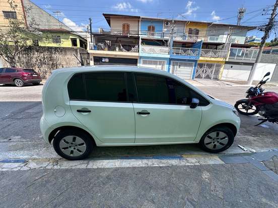 VOLKSWAGEN-UP-2017