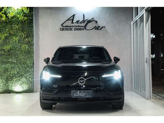 VOLVO-EX30-2024