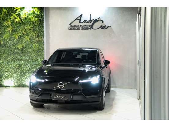 VOLVO-EX30-2024