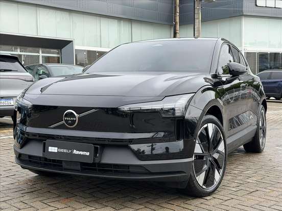 VOLVO-EX30-2024