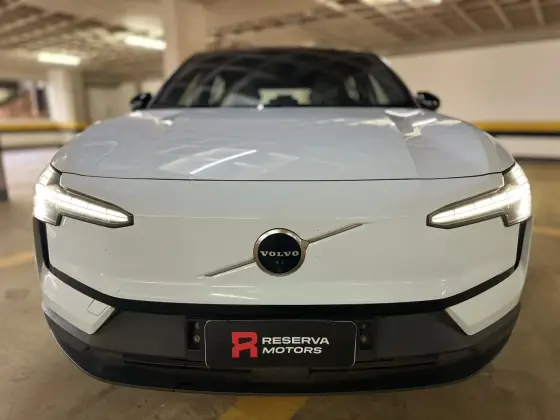 VOLVO EX30 69 KW ELÉTRICO ULTRA