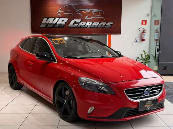 VOLVO-V40-2.0 T5 R DESIGN TURBO GASOLINA 4P AUTOMÁTICO VOLVO-V40-2014