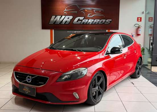 VOLVO-V40-2.0 T5 R DESIGN TURBO GASOLINA 4P AUTOMÁTICO VOLVO-V40-2014