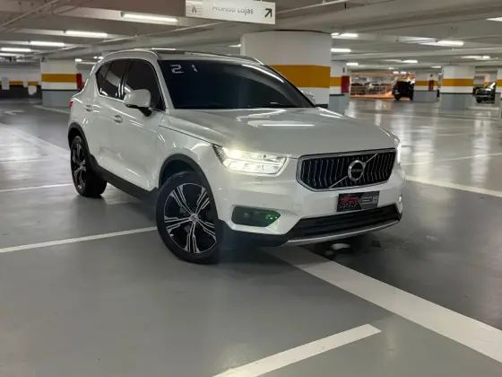 VOLVO XC40 1.5 T5 RECHARGE INSCRIPTION GEARTRONIC