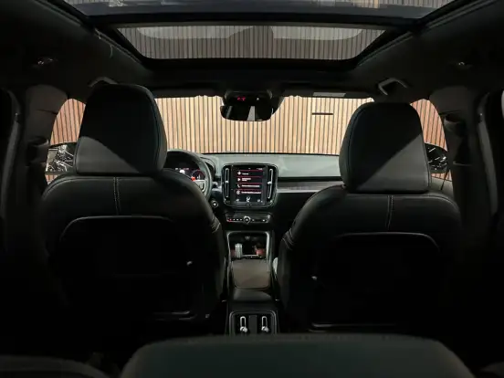 VOLVO-XC40-1.5 T5 RECHARGE R-DESIGN GEARTRONIC VOLVO-XC40-2021