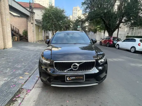VOLVO-XC40-2.0 T5 GASOLINA MOMENTUM AWD GEARTRONIC VOLVO-XC40-2019