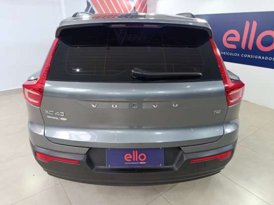 VOLVO-XC40-2.0 T4 GASOLINA GEARTRONIC VOLVO-XC40-2019