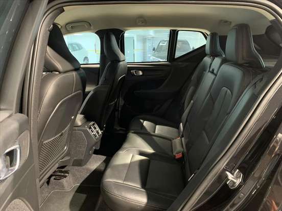 VOLVO-XC40-2.0 T4 GASOLINA MOMENTUM GEARTRONIC VOLVO-XC40-2020