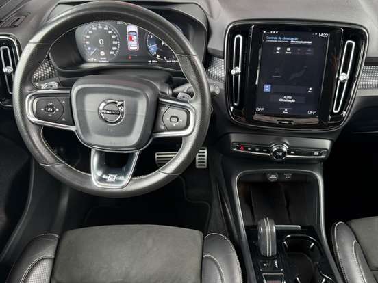 VOLVO-XC40-2.0 T5 GASOLINA R-DESIGN AWD GEARTRONIC VOLVO-XC40-2019