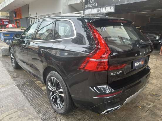 VOLVO-XC60-2019