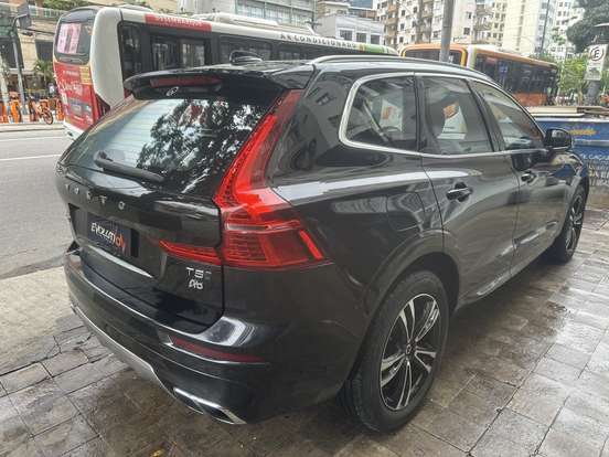 VOLVO-XC60-2019