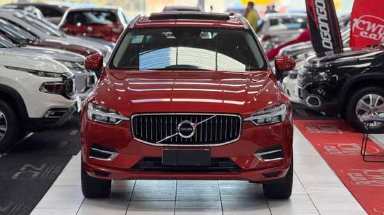 VOLVO-XC60-2020