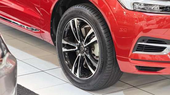 VOLVO-XC60-2.0 T8 HYBRID MOMENTUM AWD GEARTRONIC VOLVO-XC60-2020