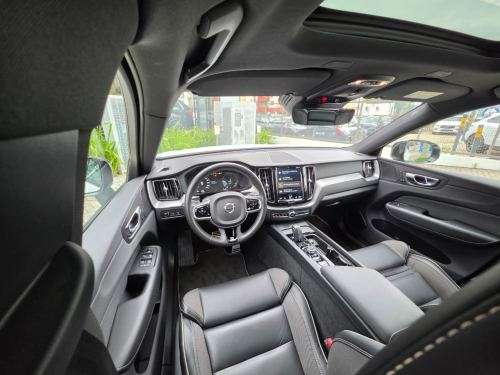 VOLVO-XC60-2019