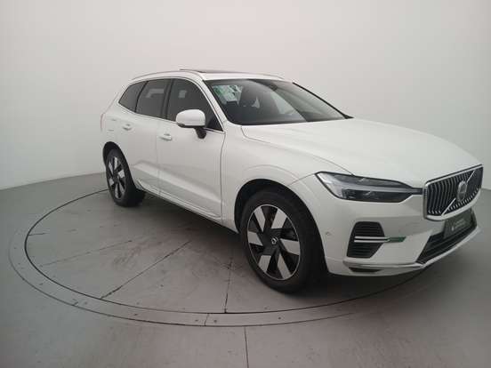 VOLVO-XC60-2023