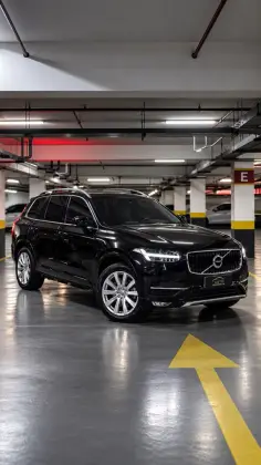 VOLVO XC90 2.0 MOMENTUM TURBO GASOLINA 4P 4X4 AUTOMÁTICO