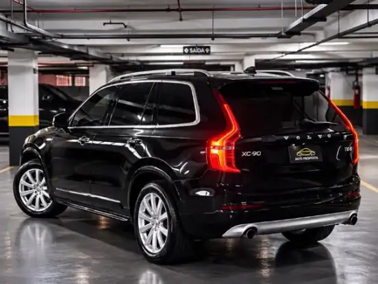 VOLVO-XC90-2.0 MOMENTUM TURBO GASOLINA 4P 4X4 AUTOMÁTICO VOLVO-XC90-2015