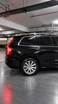 VOLVO-XC90-2015
