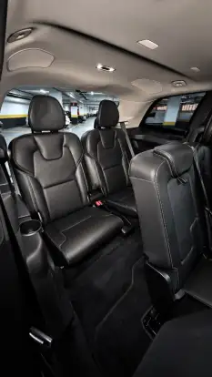 VOLVO-XC90-2015