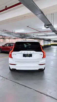 VOLVO-XC90-2019