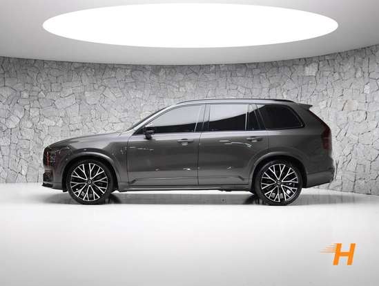 VOLVO-XC90-2023