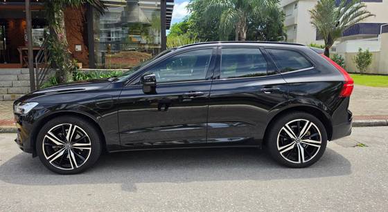 VOLVO XC60 2.0 T8 HYBRID R-DESIGN AWD GEARTRONIC
