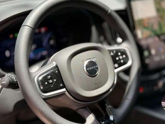 VOLVO-XC60-2.0 T8 PHEV POLESTAR ENGINEERED AWD GEARTRONIC VOLVO-XC60-2025