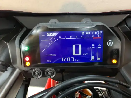 YAMAHA-YZF R3 ABS CONNECTED 70th ANNIVERSARY YAMAHA-YZF R3 ABS CONNECTED 70th ANNIVERSARY-2026