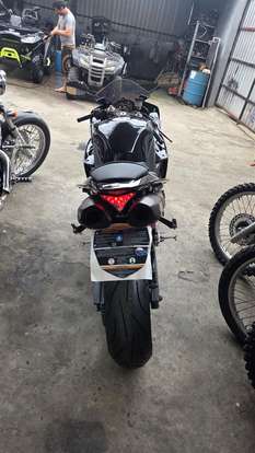 YAMAHA-YZF R1-2012