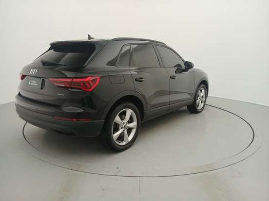 AUDI-Q3-2024