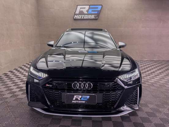 AUDI-RS6-2021