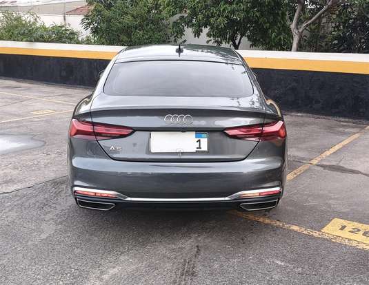 AUDI-A5-2022