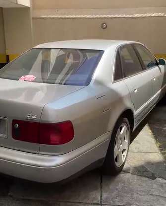 AUDI-A8-1995