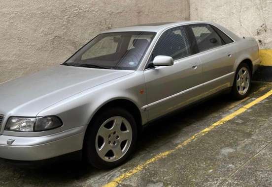 AUDI-A8-1995