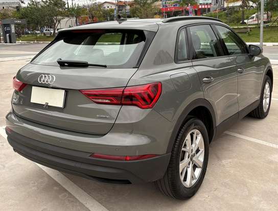 AUDI-Q3-2024