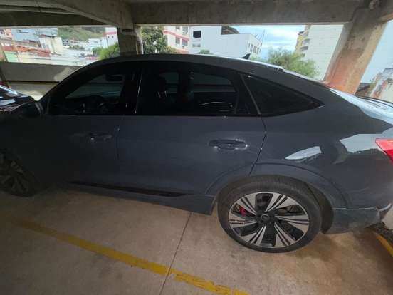 AUDI-Q8 E-TRON-2023