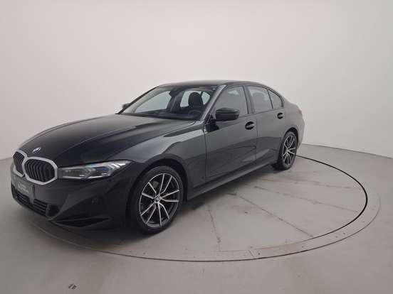 BMW-320i-2023