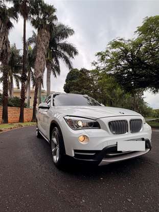 BMW-X1-2.0 16V TURBO GASOLINA SDRIVE20I 4P AUTOMÁTICO BMW-X1-2013