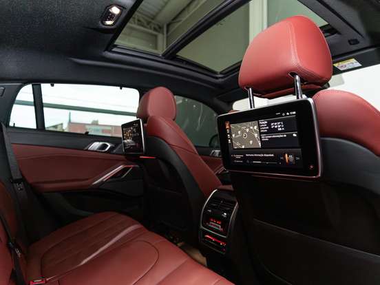 BMW-X6-2021