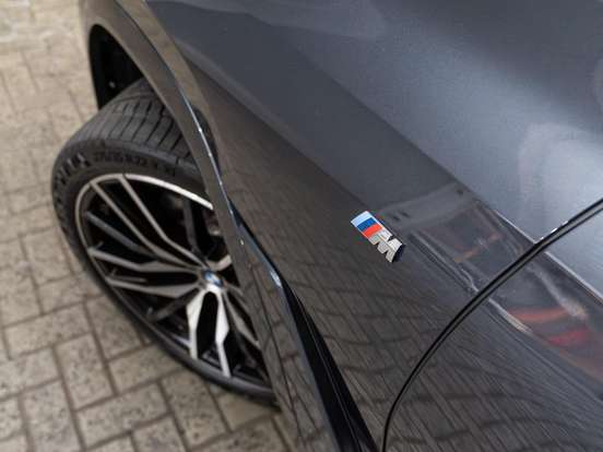 BMW-X6-2021