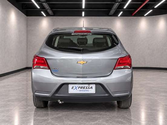 CHEVROLET-ONIX-2019