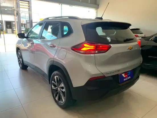 CHEVROLET-TRACKER-2022