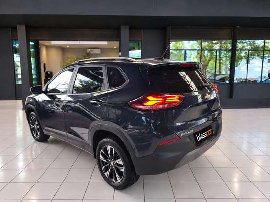 CHEVROLET-TRACKER-2023