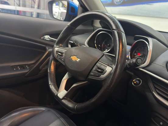 CHEVROLET-TRACKER-2020