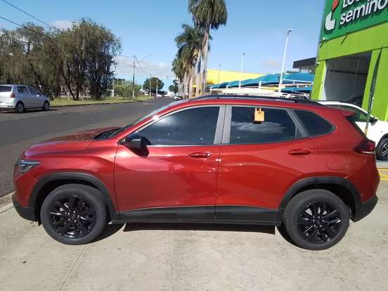 CHEVROLET-TRACKER-2024