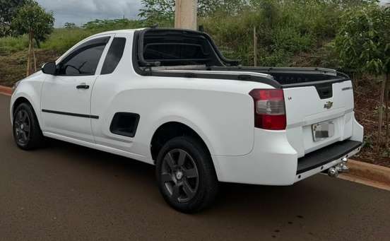 CHEVROLET-MONTANA-2013