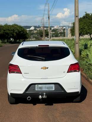 CHEVROLET-ONIX-2019